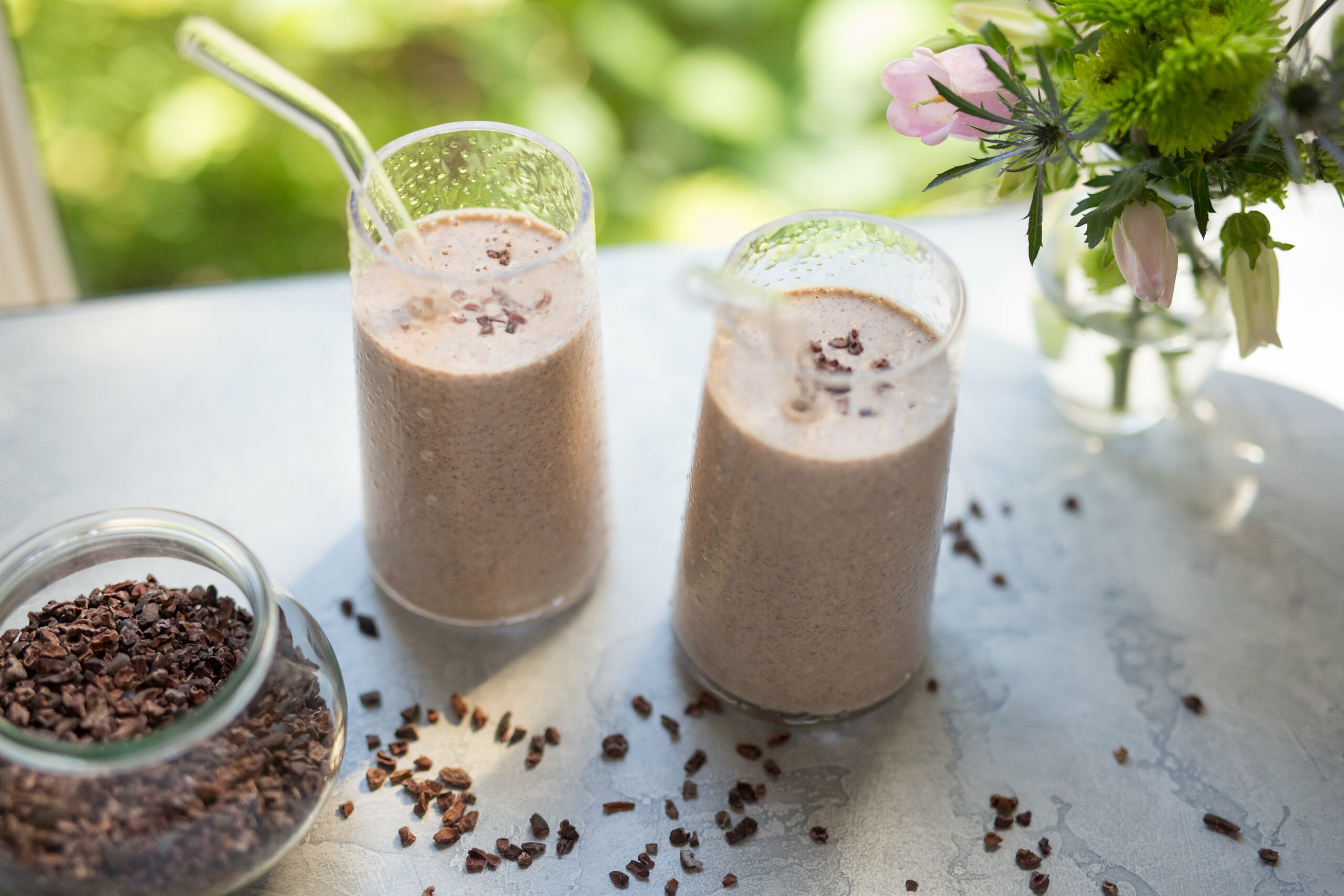 Banana Almond Cacao Smoothie