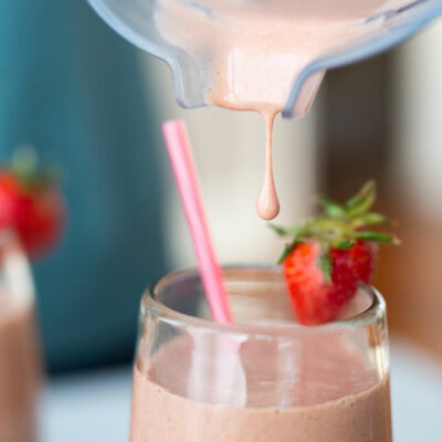 Strawberry Maca Cacao Smoothie