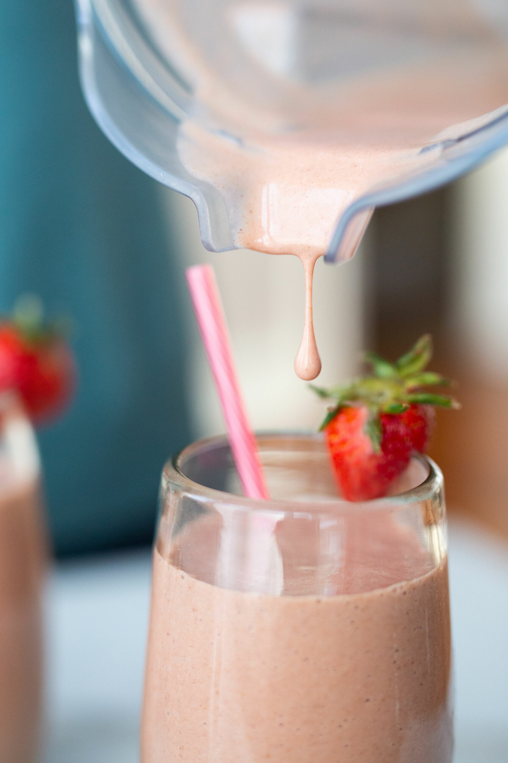 Strawberry Maca Cacao Smoothie