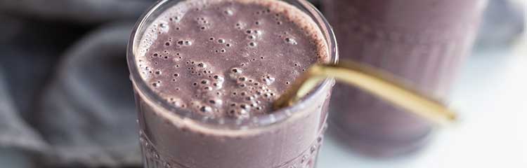 emily's fresh kitchen, eat heal thrive, Açai bowl, Açai smoothie
