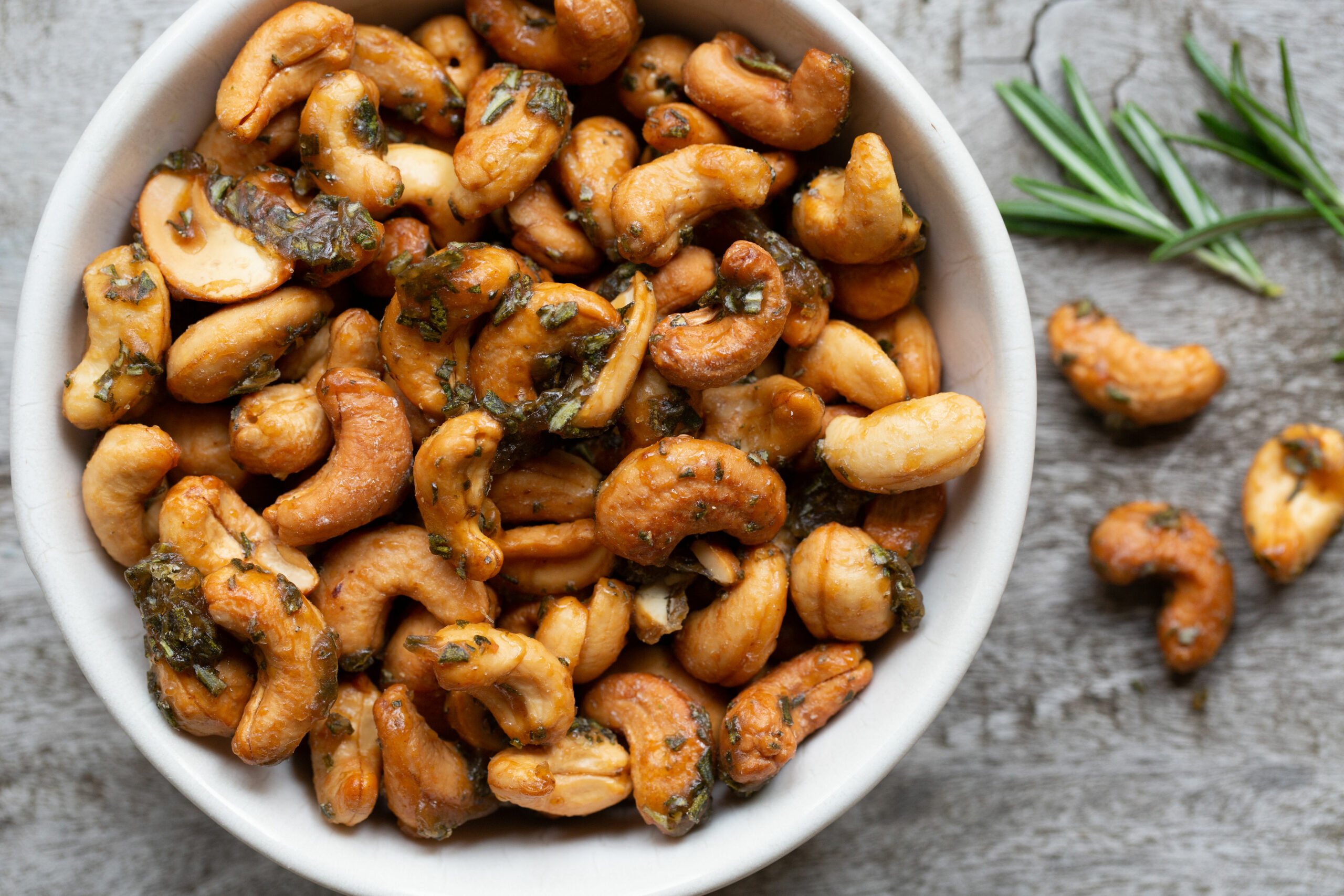 Rosemary Cashews